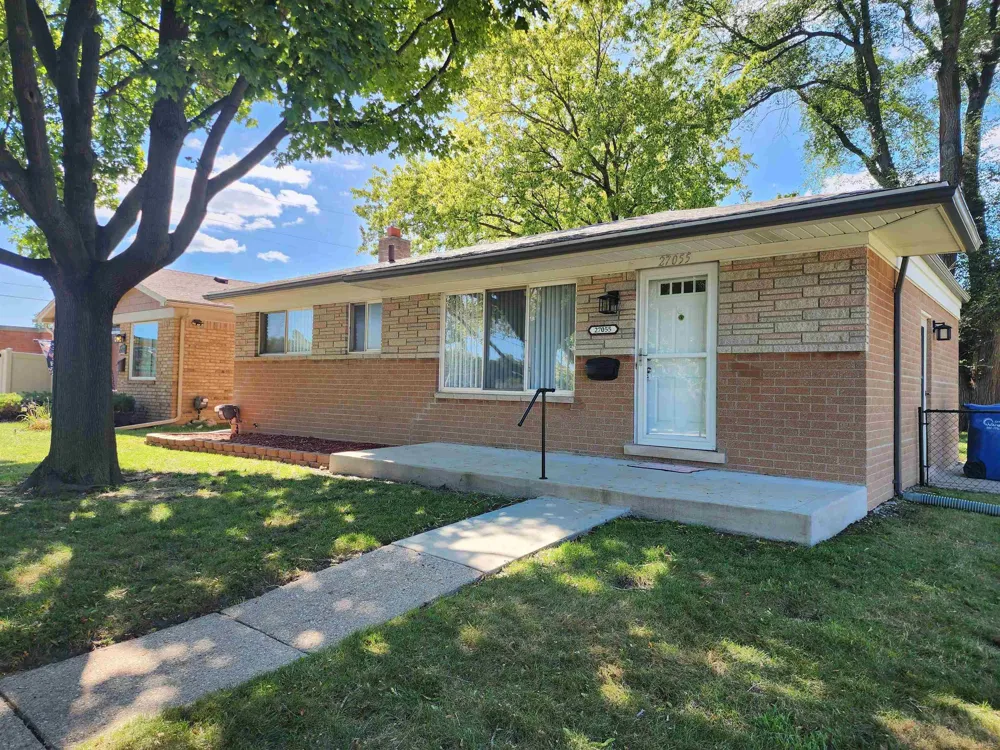 27055 Merideth Drive Warren City, MI 48092
