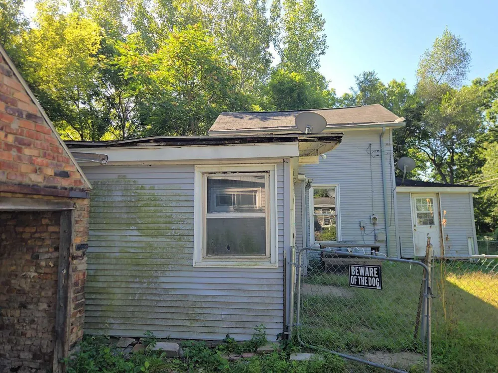 1915 River Street Blackman Charter Township, MI 49202