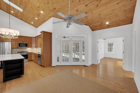 204 Talahi Trail