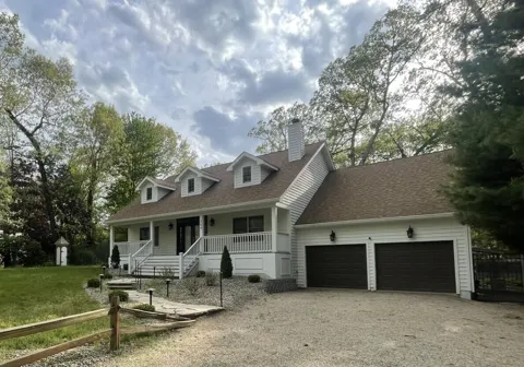 204 Talahi Trail