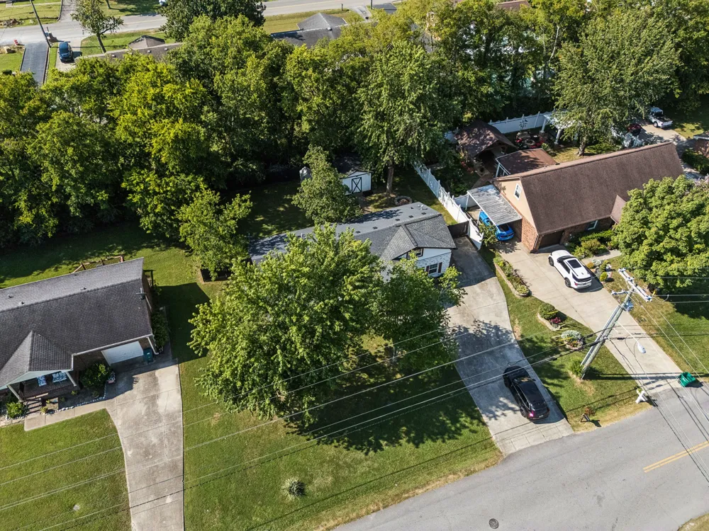 440 Lealand Ln Lebanon, TN 37087