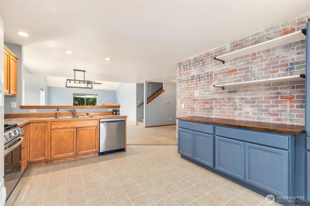 1068 Homestead Drive Burlington, WA 98233