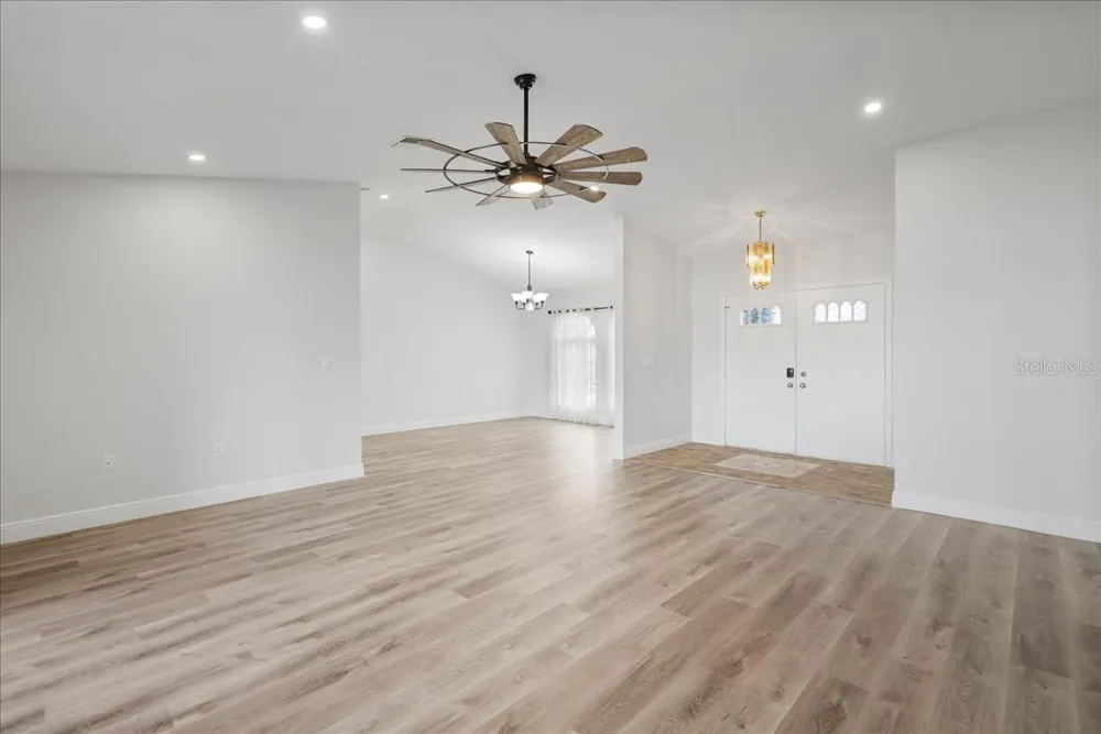 7095 BEARDSLEY STREET Englewood, FL 34224