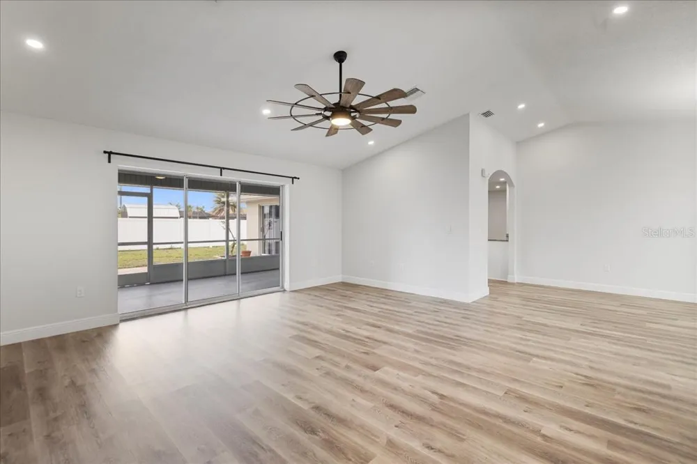 7095 BEARDSLEY STREET Englewood, FL 34224