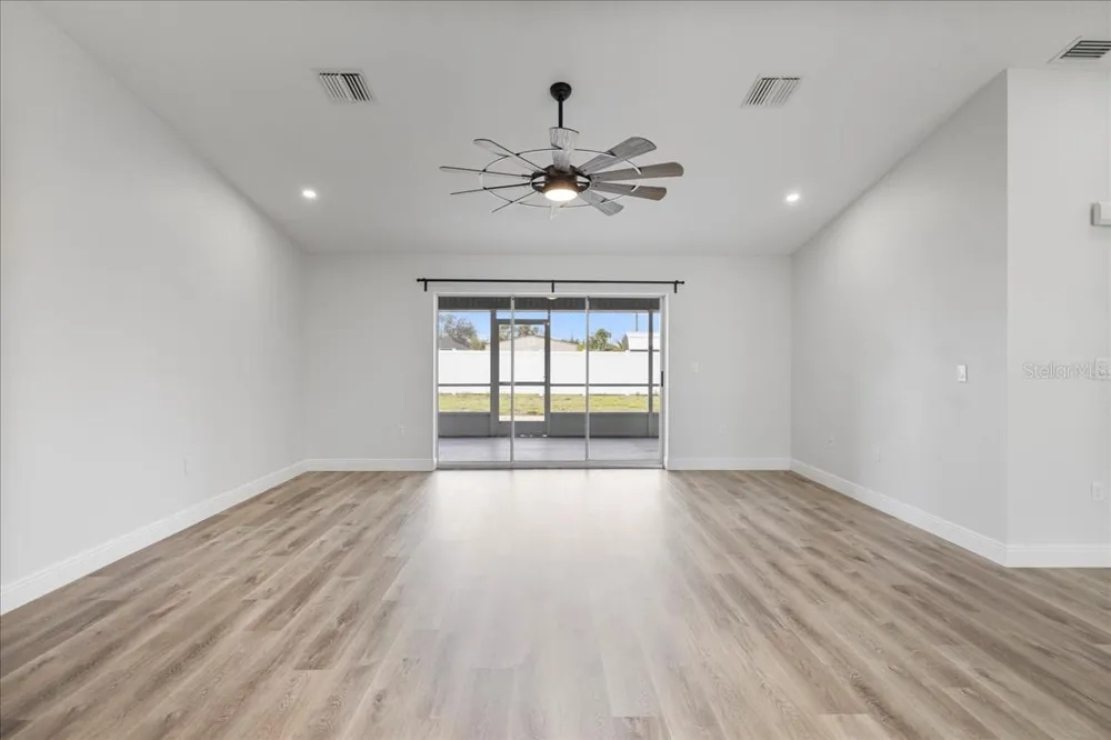 7095 BEARDSLEY STREET Englewood, FL 34224