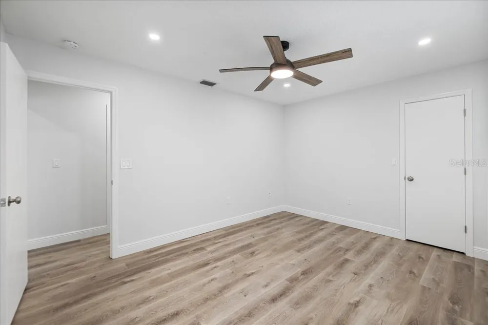 7095 BEARDSLEY STREET Englewood, FL 34224