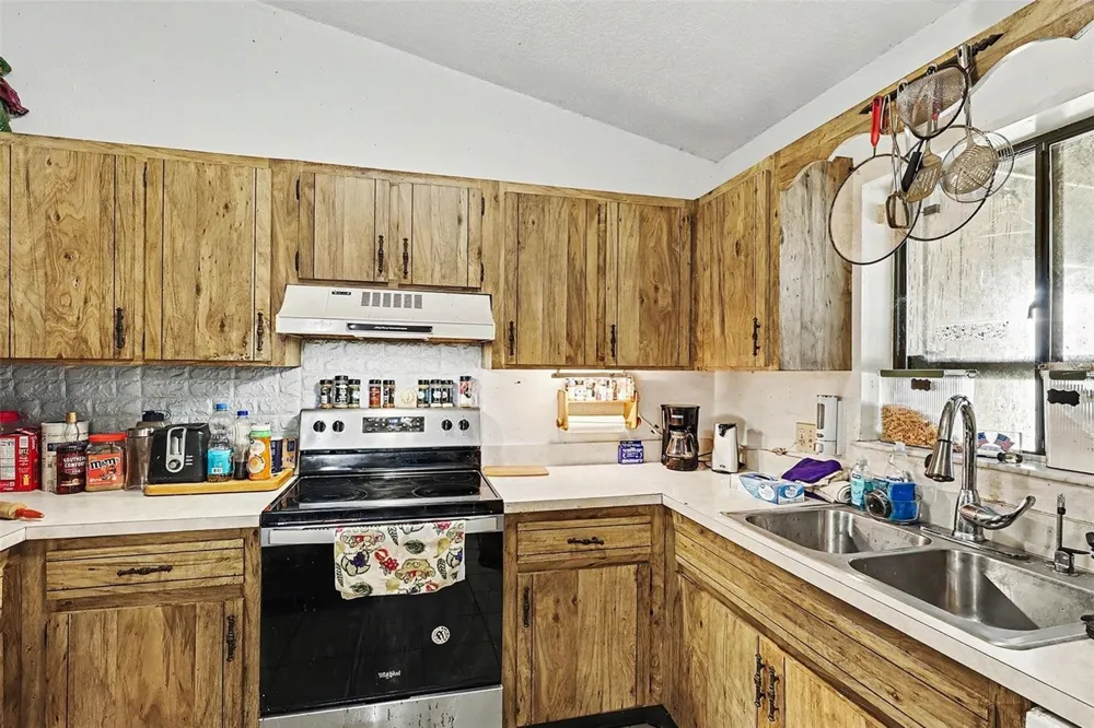 1567 WACKER AVENUE SE Palm Bay, FL 32909