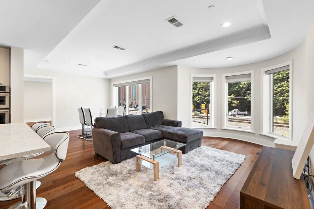 100 ETON ROW Weehawken, NJ 07086