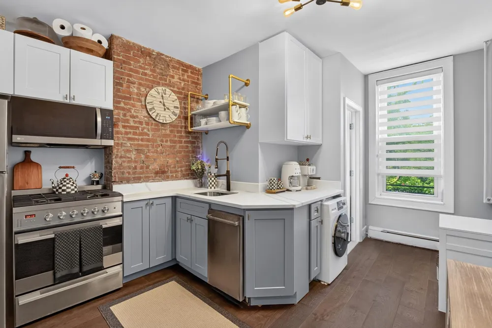 606 1ST ST Hoboken, NJ 07030