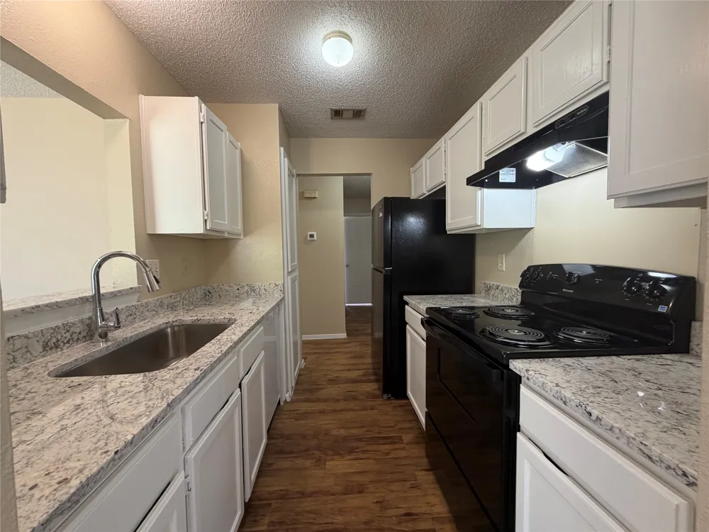 1004 Ridgemont Street Round Rock, TX 78664