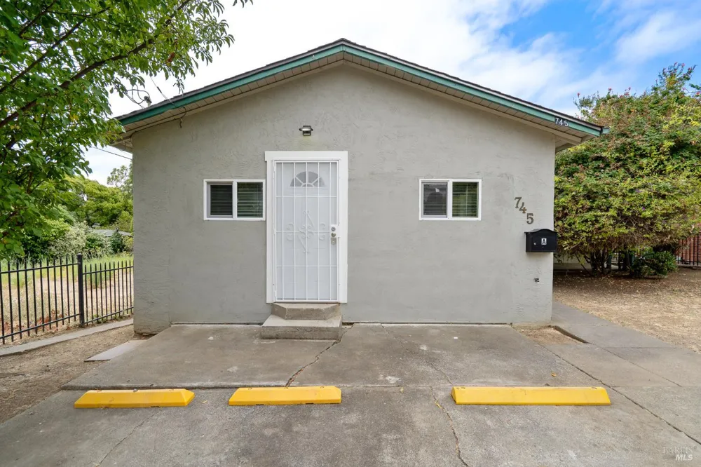 745 5th Street Vallejo, CA 94590