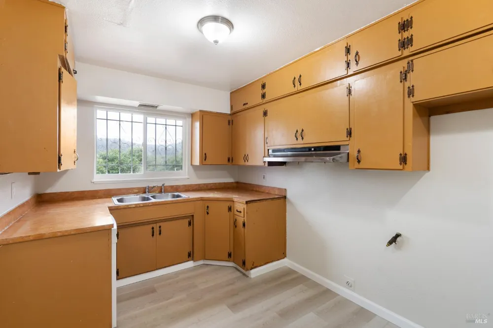745 5th Street Vallejo, CA 94590