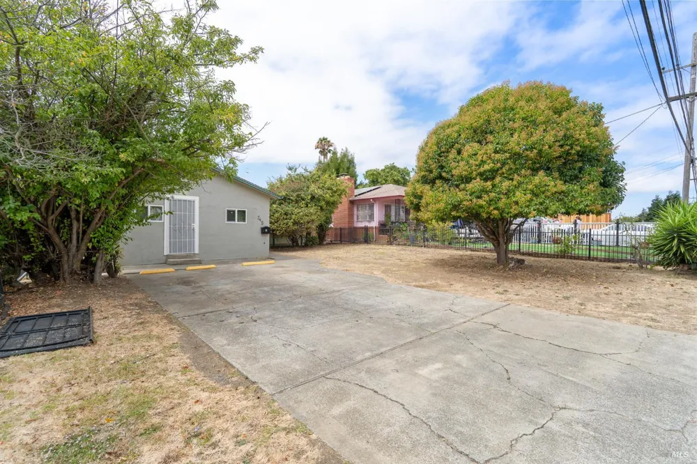 745 5th Street Vallejo, CA 94590