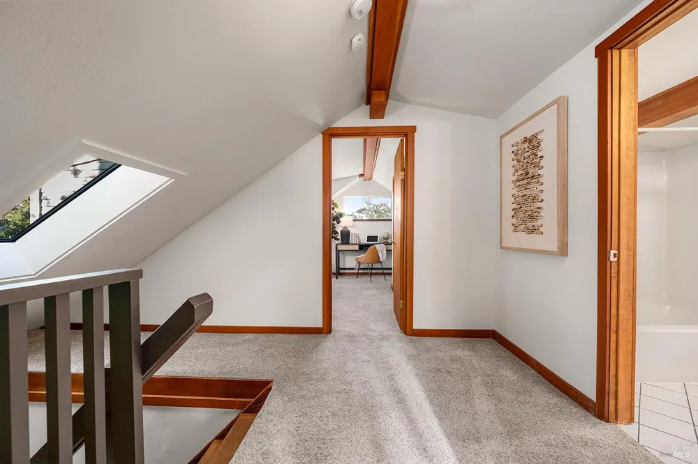 306 Pitt Avenue Sebastopol, CA 95472