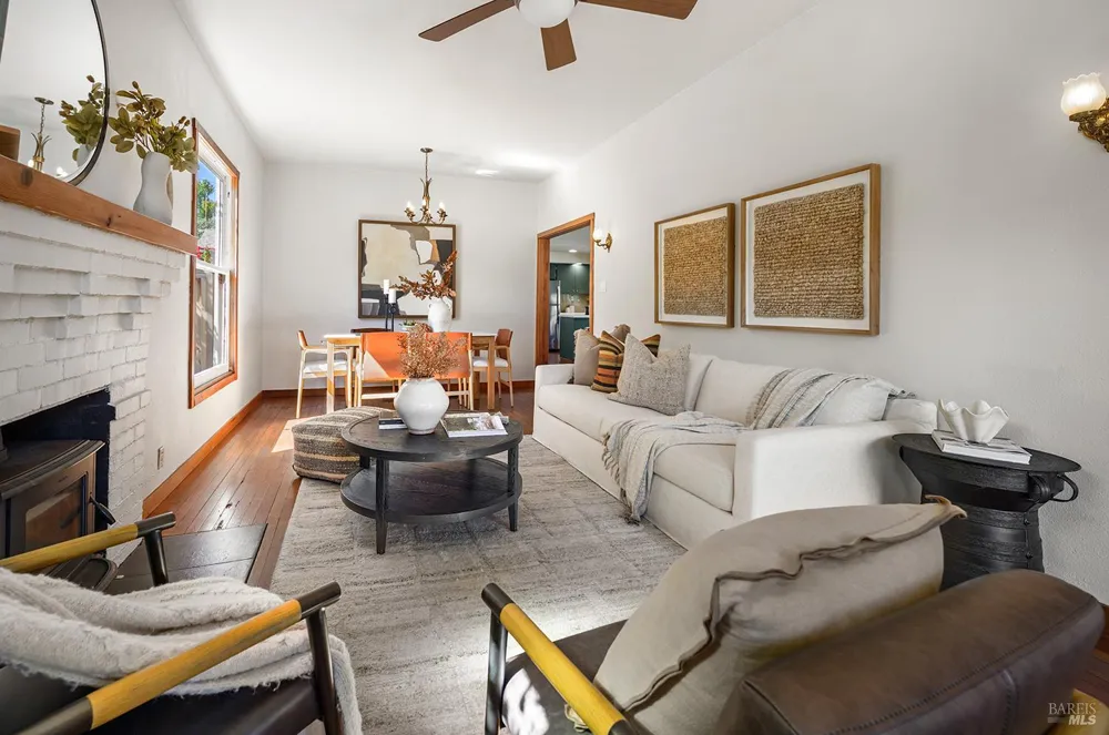 306 Pitt Avenue Sebastopol, CA 95472