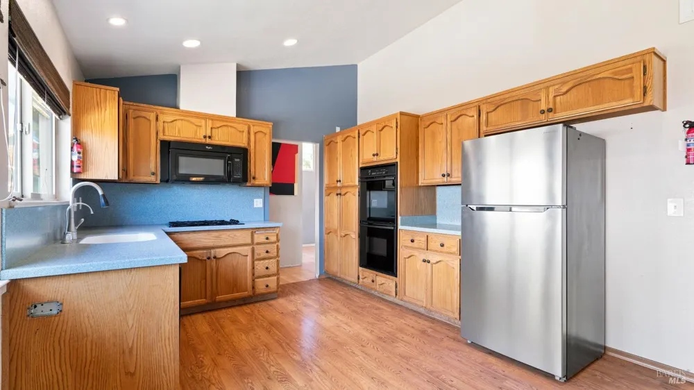 1639 Flanigan Way Petaluma, CA 94954