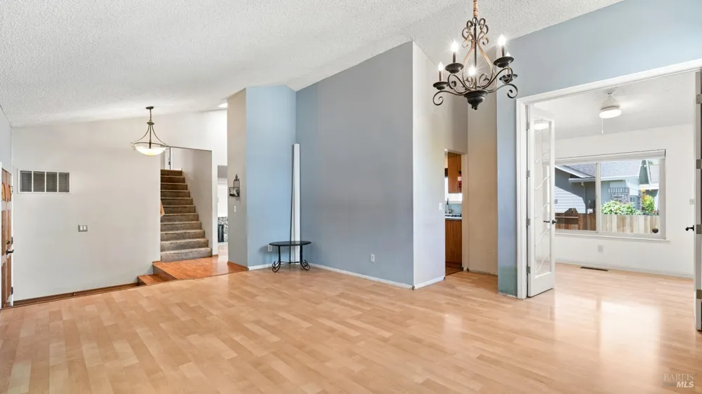 1639 Flanigan Way Petaluma, CA 94954