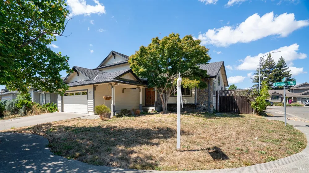 1639 Flanigan Way Petaluma, CA 94954