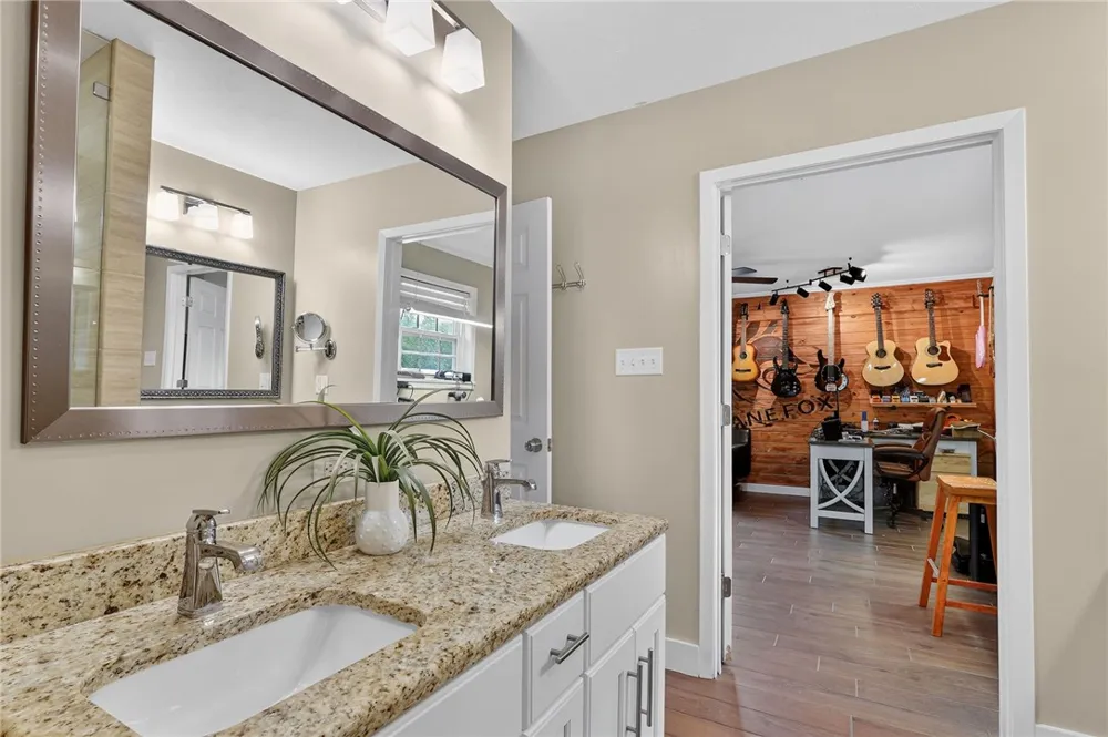 913 Park Lane Bryan, TX 77802