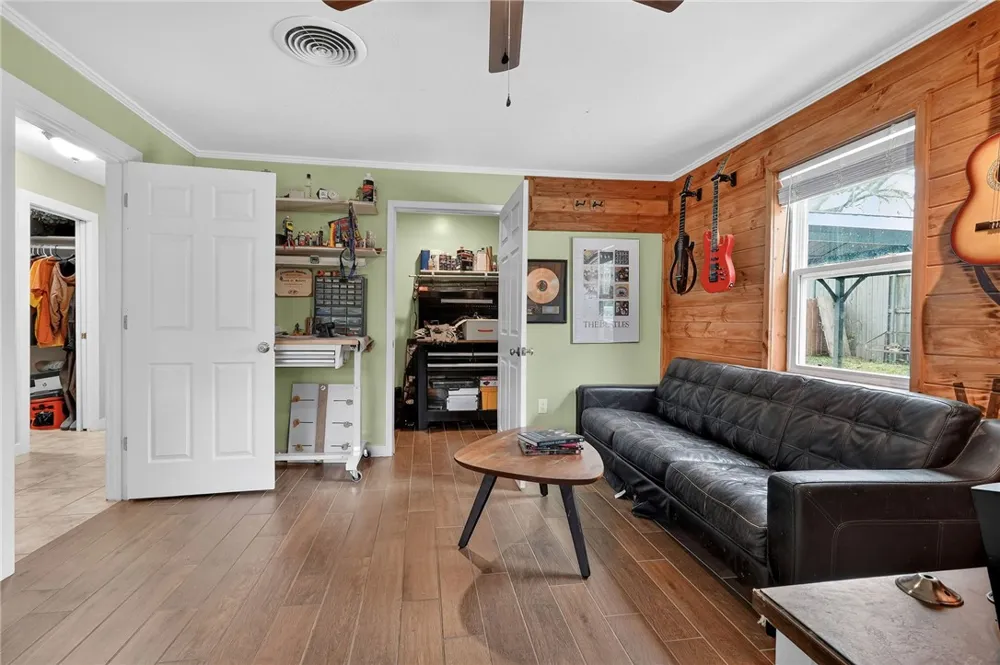913 Park Lane Bryan, TX 77802