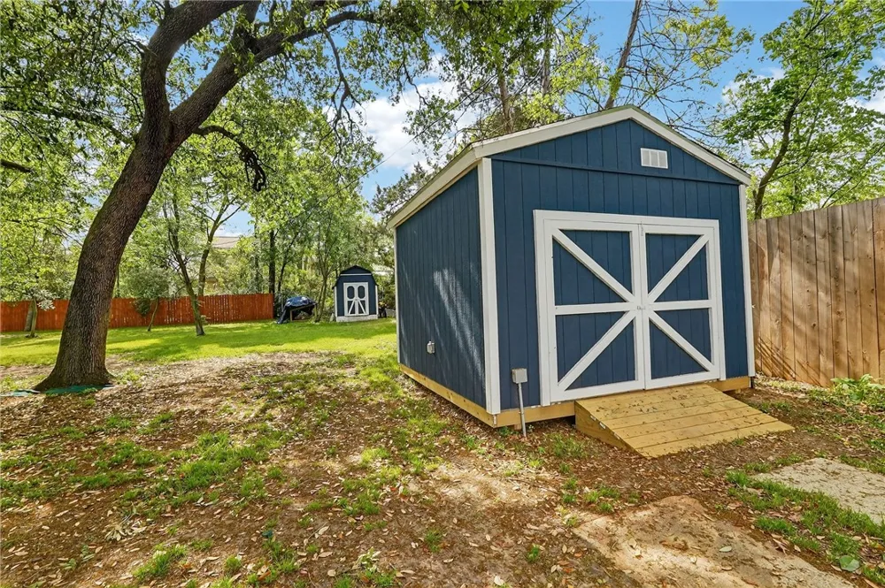 913 Park Lane Bryan, TX 77802