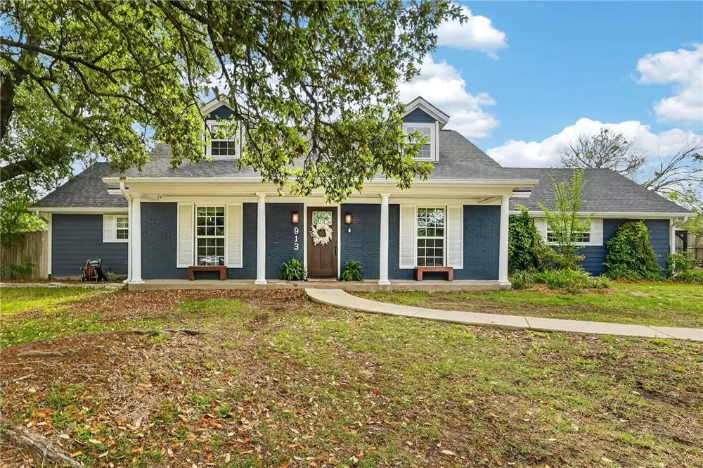 913 Park Lane Bryan, TX 77802