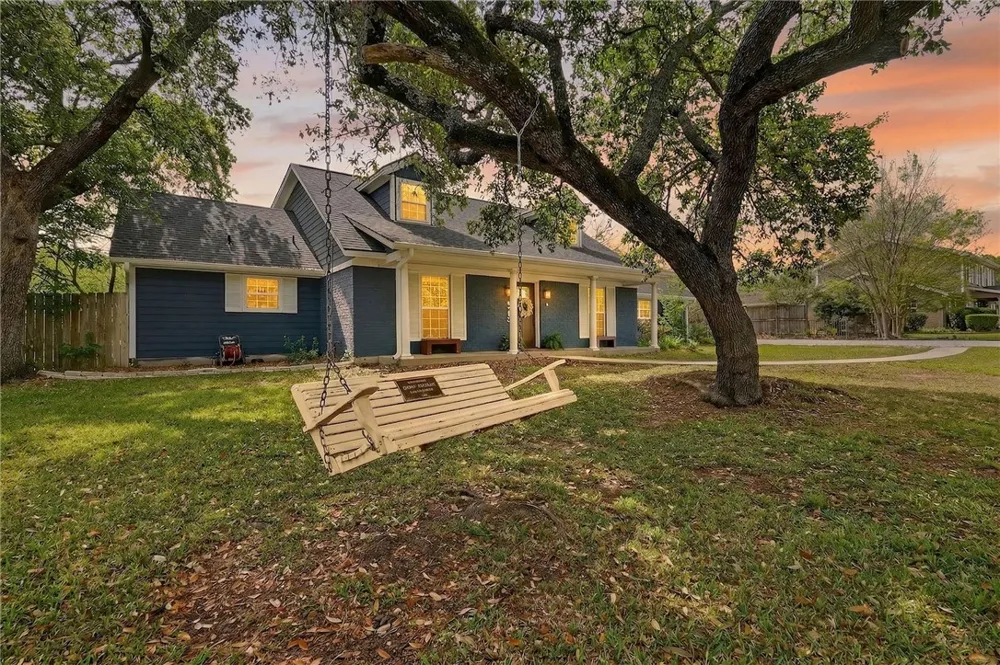 913 Park Lane Bryan, TX 77802