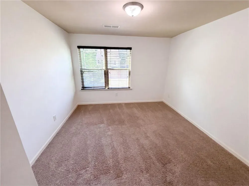 106 Southwind Circle Newnan, GA 30265
