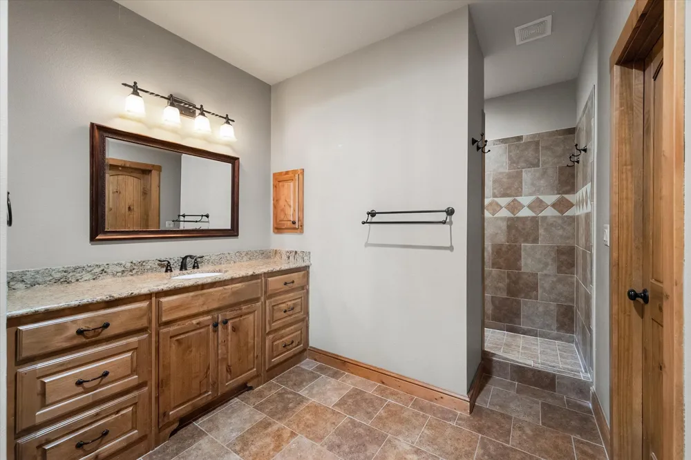 5042 Loper Circle Streetman, TX 75859