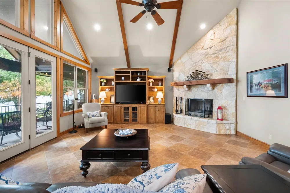 5042 Loper Circle Streetman, TX 75859