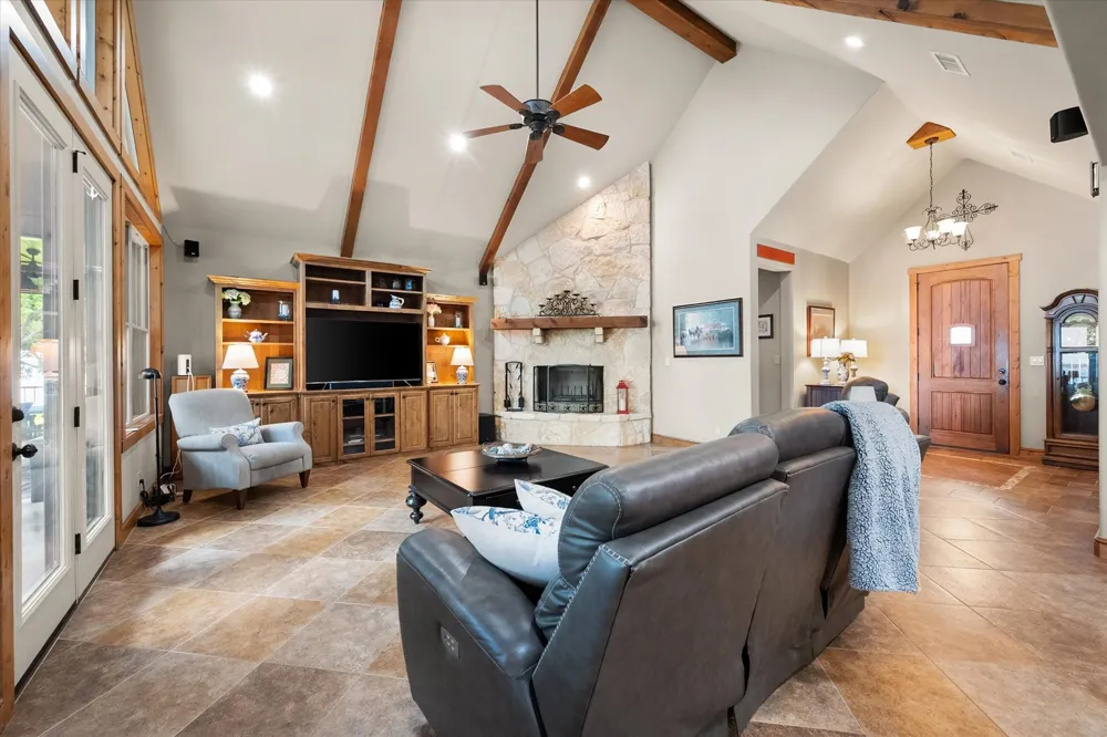 5042 Loper Circle Streetman, TX 75859