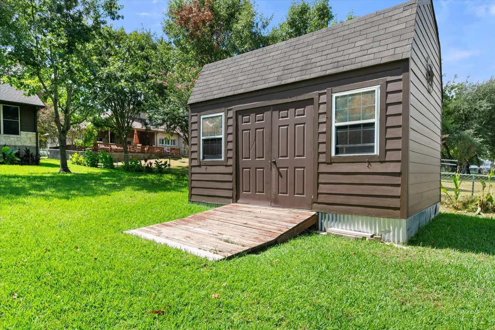 5042 Loper Circle Streetman, TX 75859