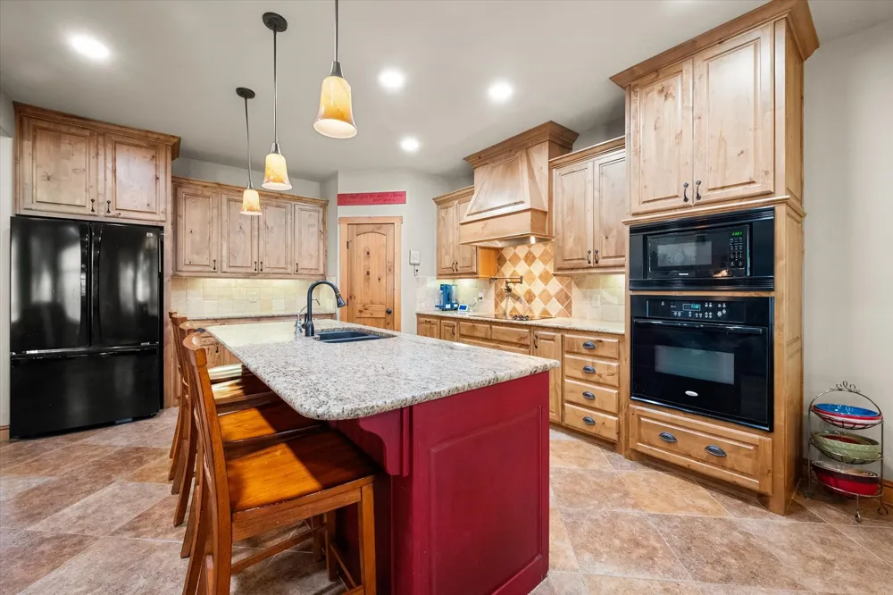 5042 Loper Circle Streetman, TX 75859