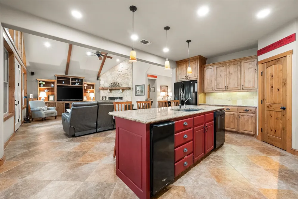 5042 Loper Circle Streetman, TX 75859