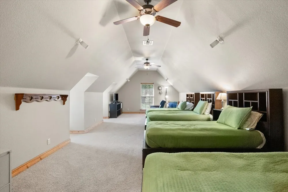 5042 Loper Circle Streetman, TX 75859
