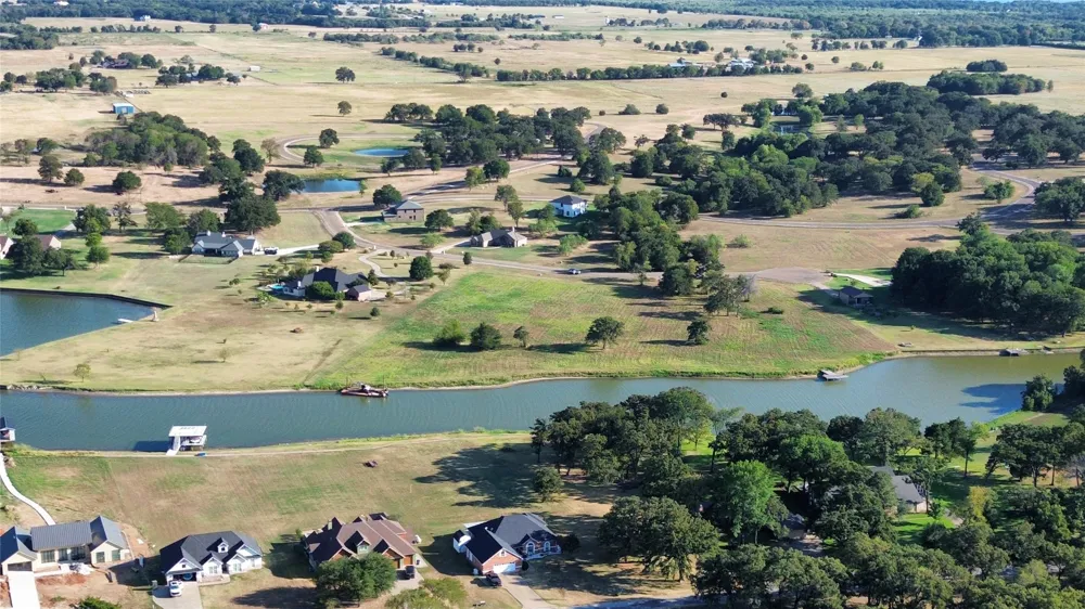 1 Crepe Myrtle Lot 151 Corsicana, TX 75109