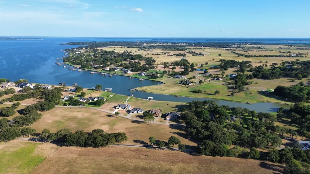 1 Crepe Myrtle Lot 151 Corsicana, TX 75109