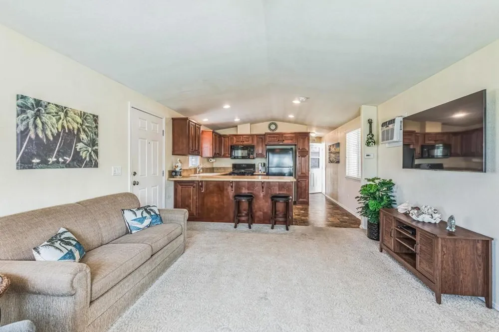 699 Vulcan Avenue #17 Encinitas, CA 92024