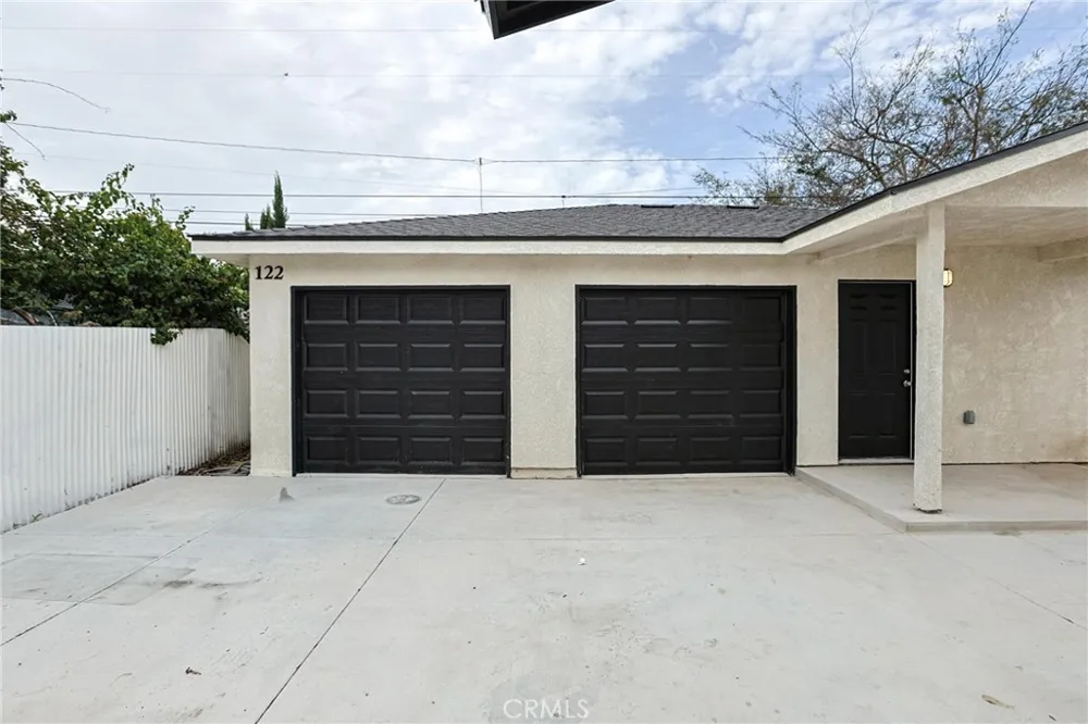 122 Bewley Street Santa Ana, CA 92703