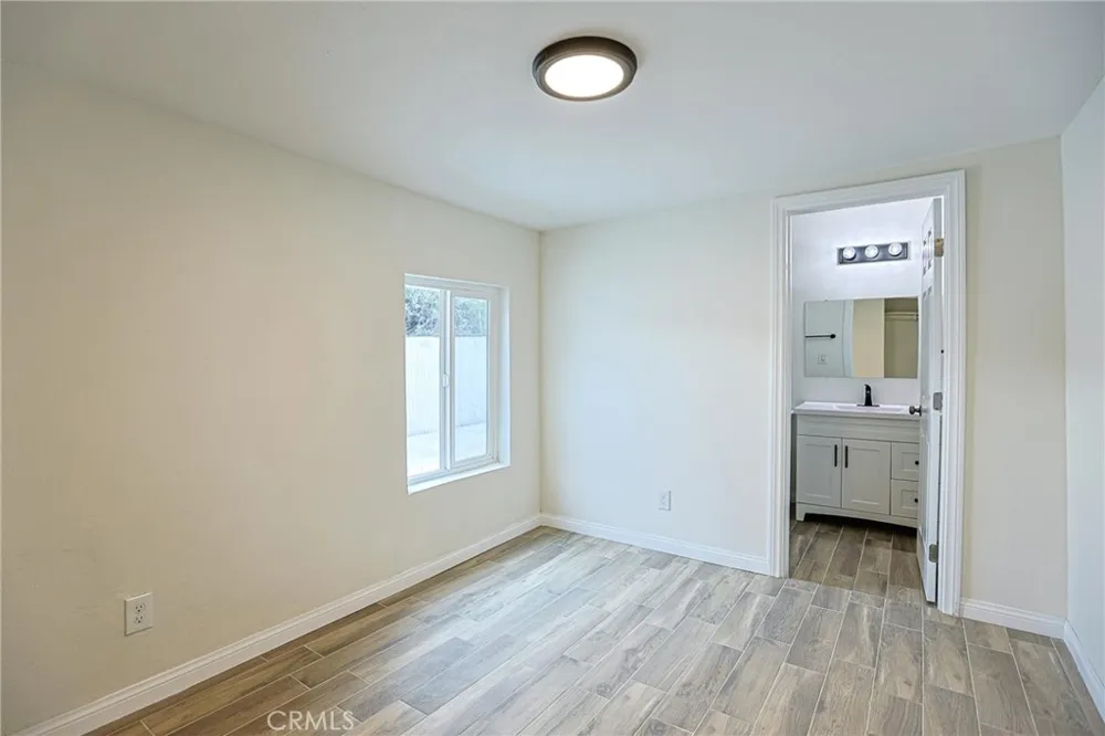 122 Bewley Street Santa Ana, CA 92703