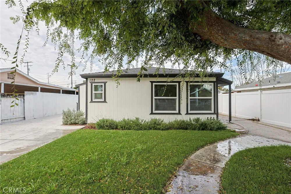 122 Bewley Street Santa Ana, CA 92703
