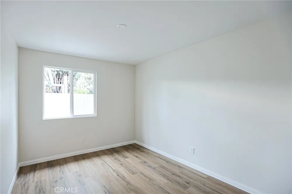122 Bewley Street Santa Ana, CA 92703