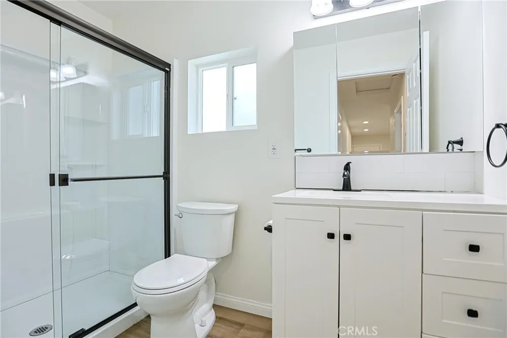 122 Bewley Street Santa Ana, CA 92703
