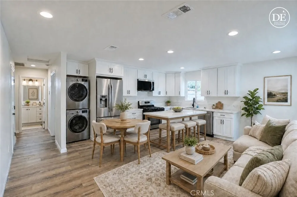 122 Bewley Street Santa Ana, CA 92703