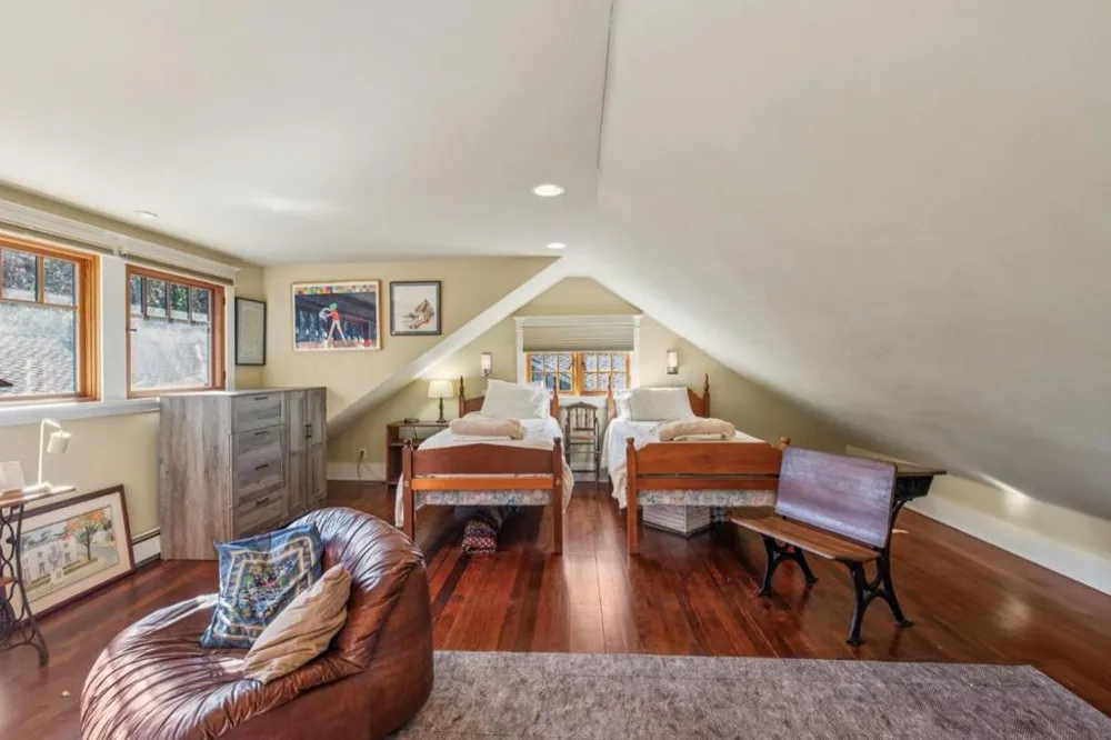 1325 Cowper Street Palo Alto, CA 94301