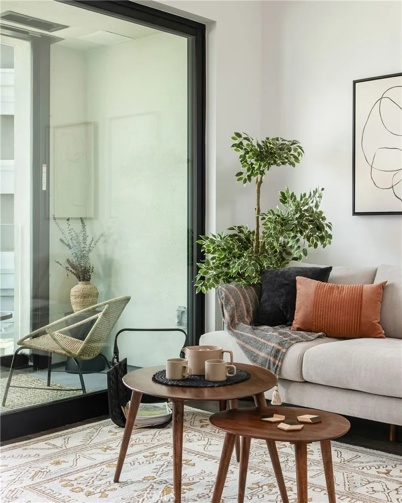 118 Astronaut Ellison S Onizuka Street #207 Los Angeles, CA 90012
