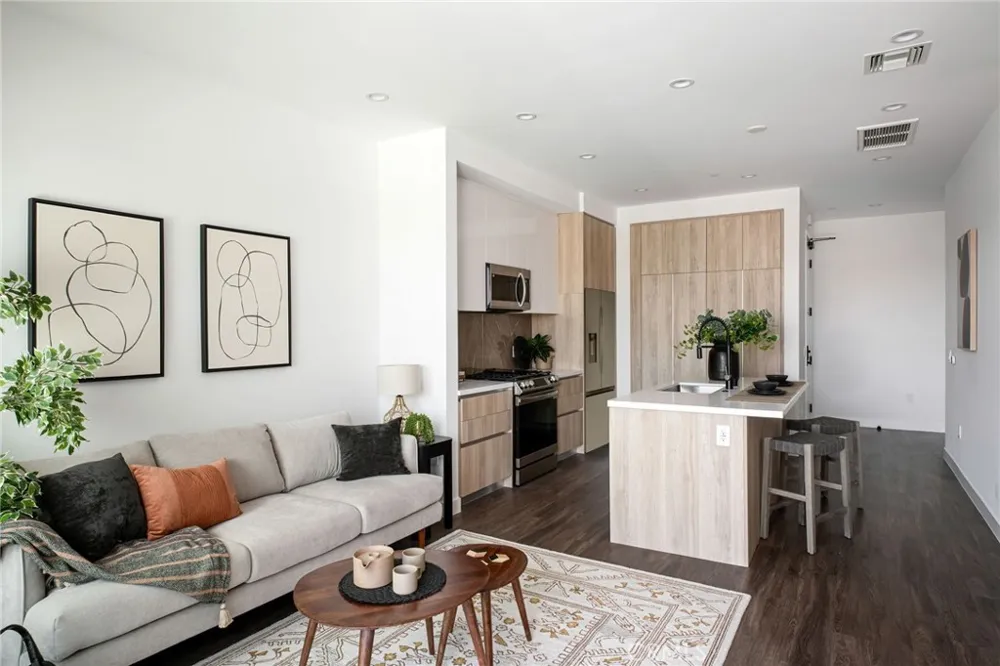 118 Astronaut Ellison S Onizuka Street #207 Los Angeles, CA 90012