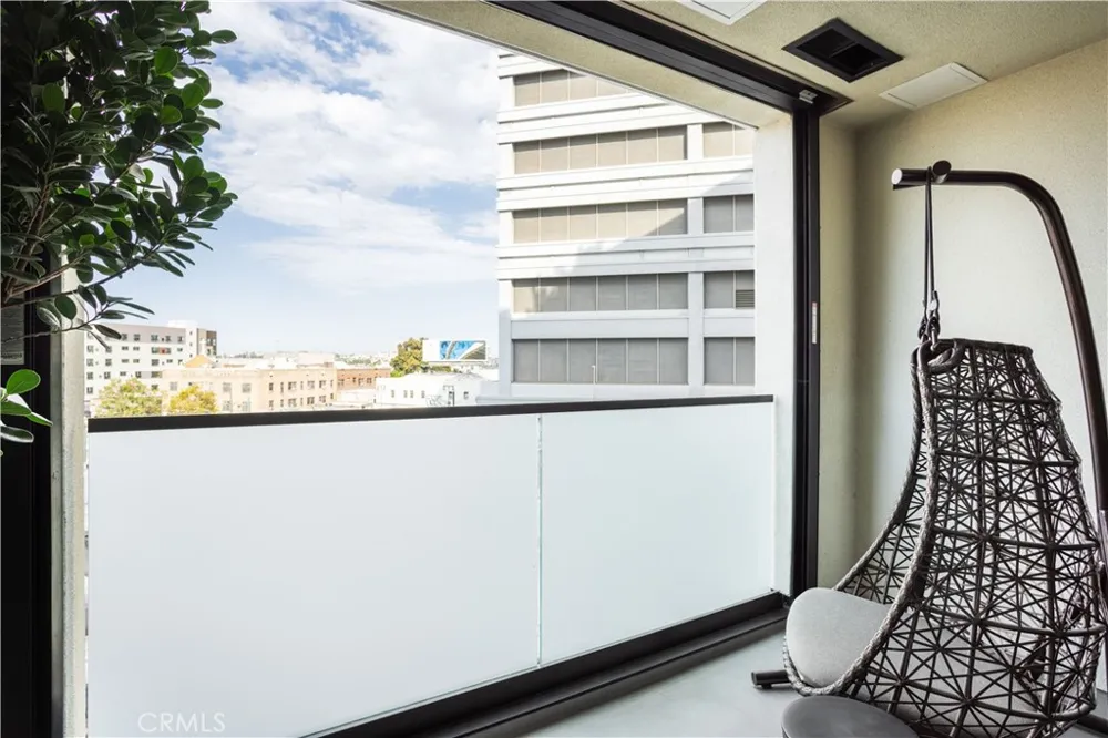118 Astronaut Ellison S Onizuka Street #207 Los Angeles, CA 90012