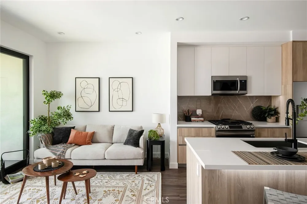118 Astronaut Ellison S Onizuka Street #207 Los Angeles, CA 90012