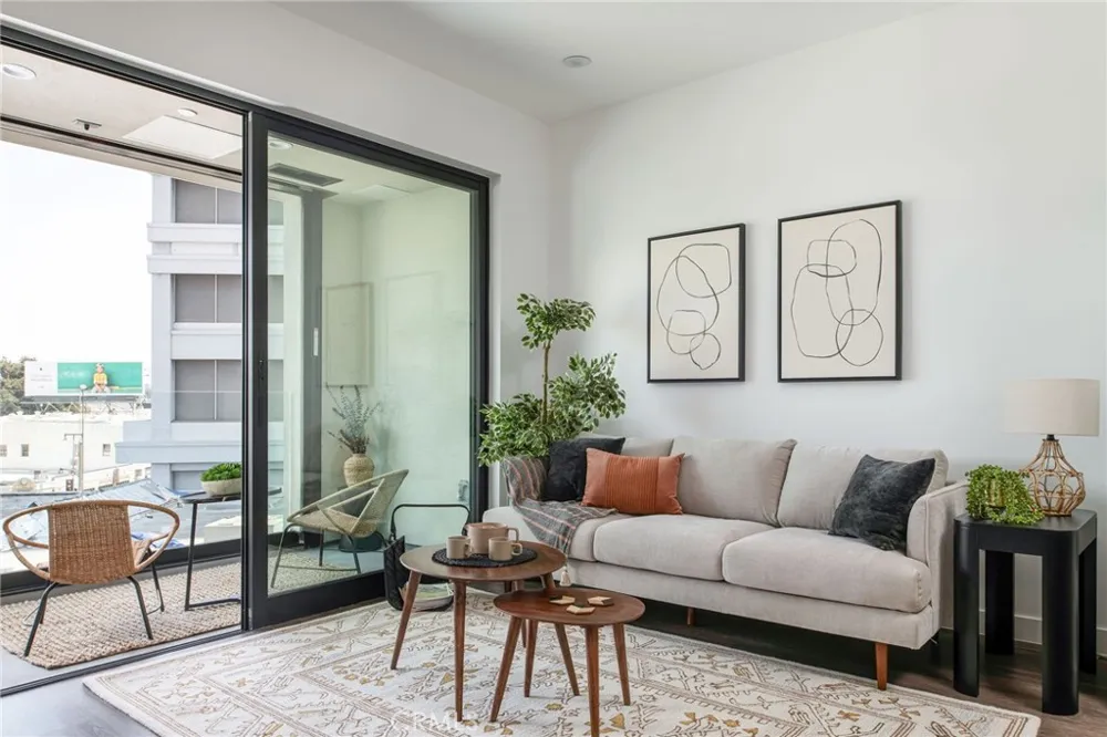 118 Astronaut Ellison S Onizuka Street #207 Los Angeles, CA 90012